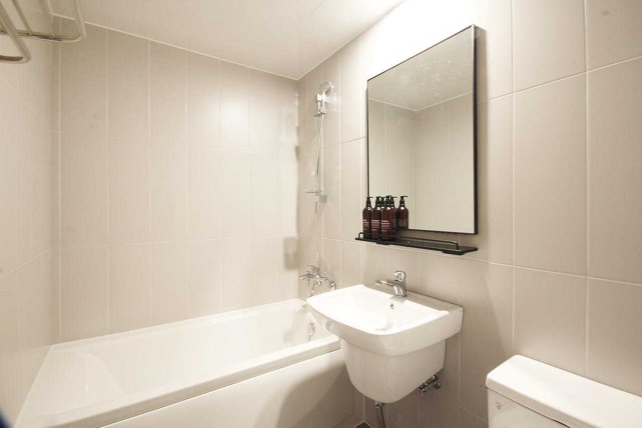 Hotel Yam Yeosu Hakdong Bagian luar foto